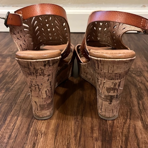 Altar'd State Cognac Wedges - Picture 6 of 11